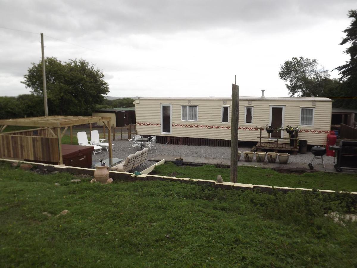 Marsh Water Ponds Fishery Villa Kidwelly Eksteriør bilde