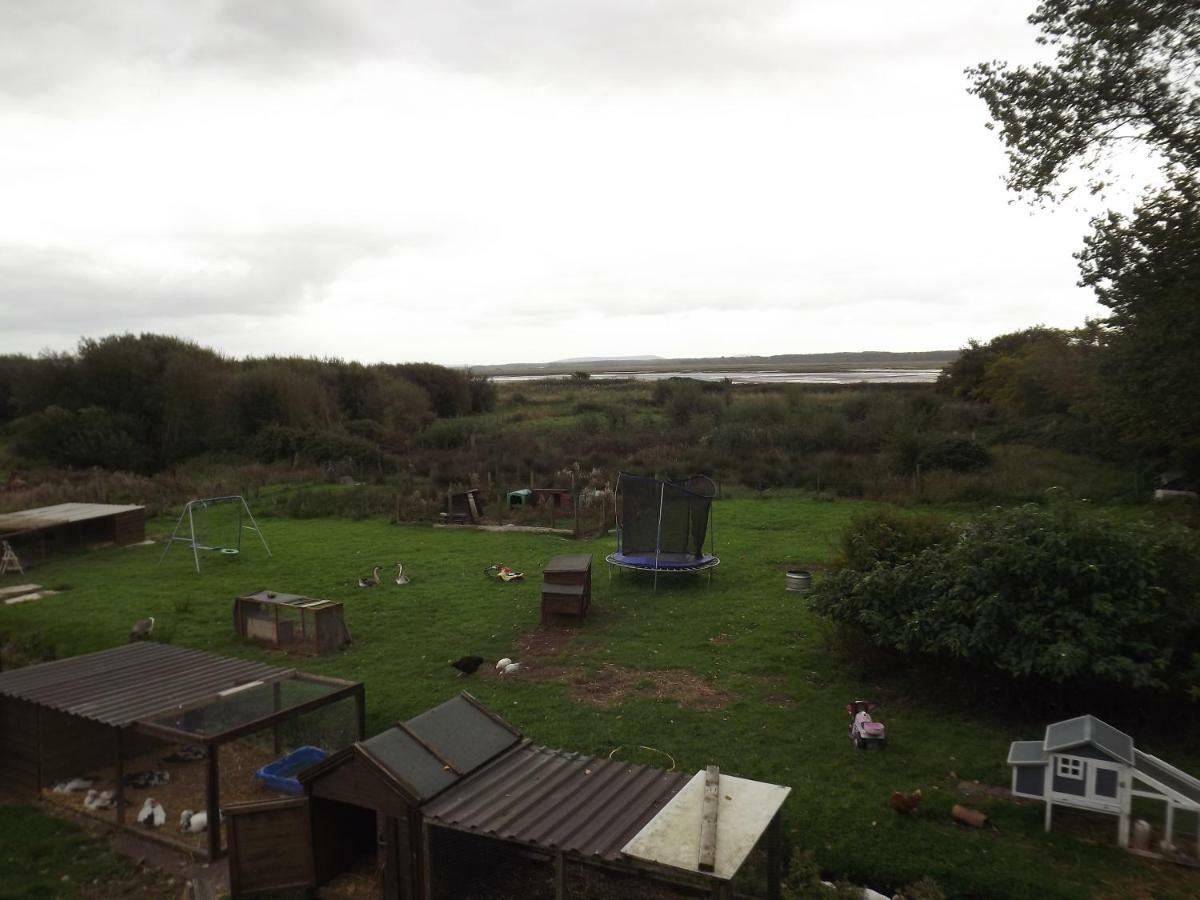Marsh Water Ponds Fishery Villa Kidwelly Eksteriør bilde